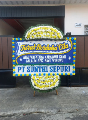 Papan Bunga Duka di Lemoe